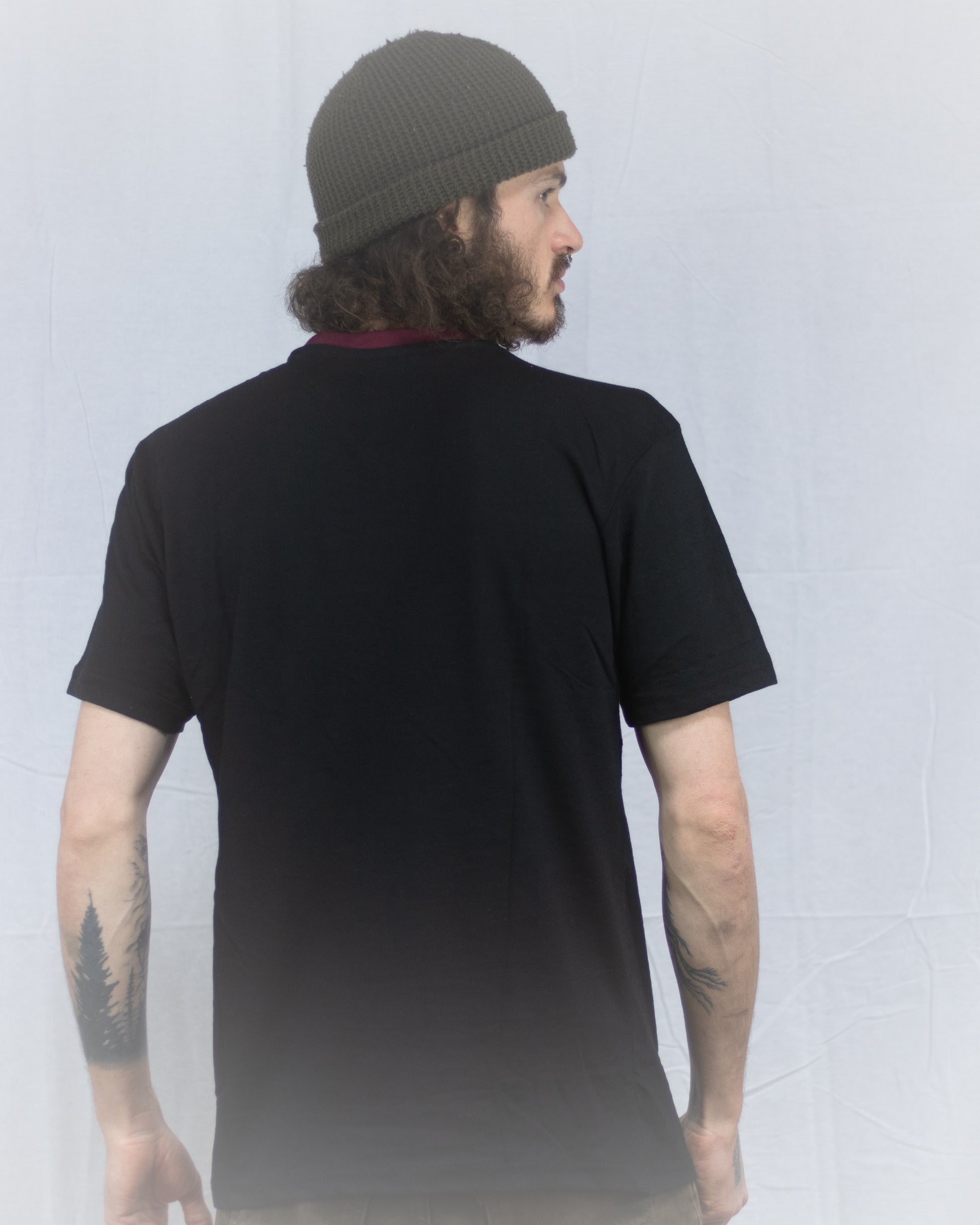 Black Yarn Tee